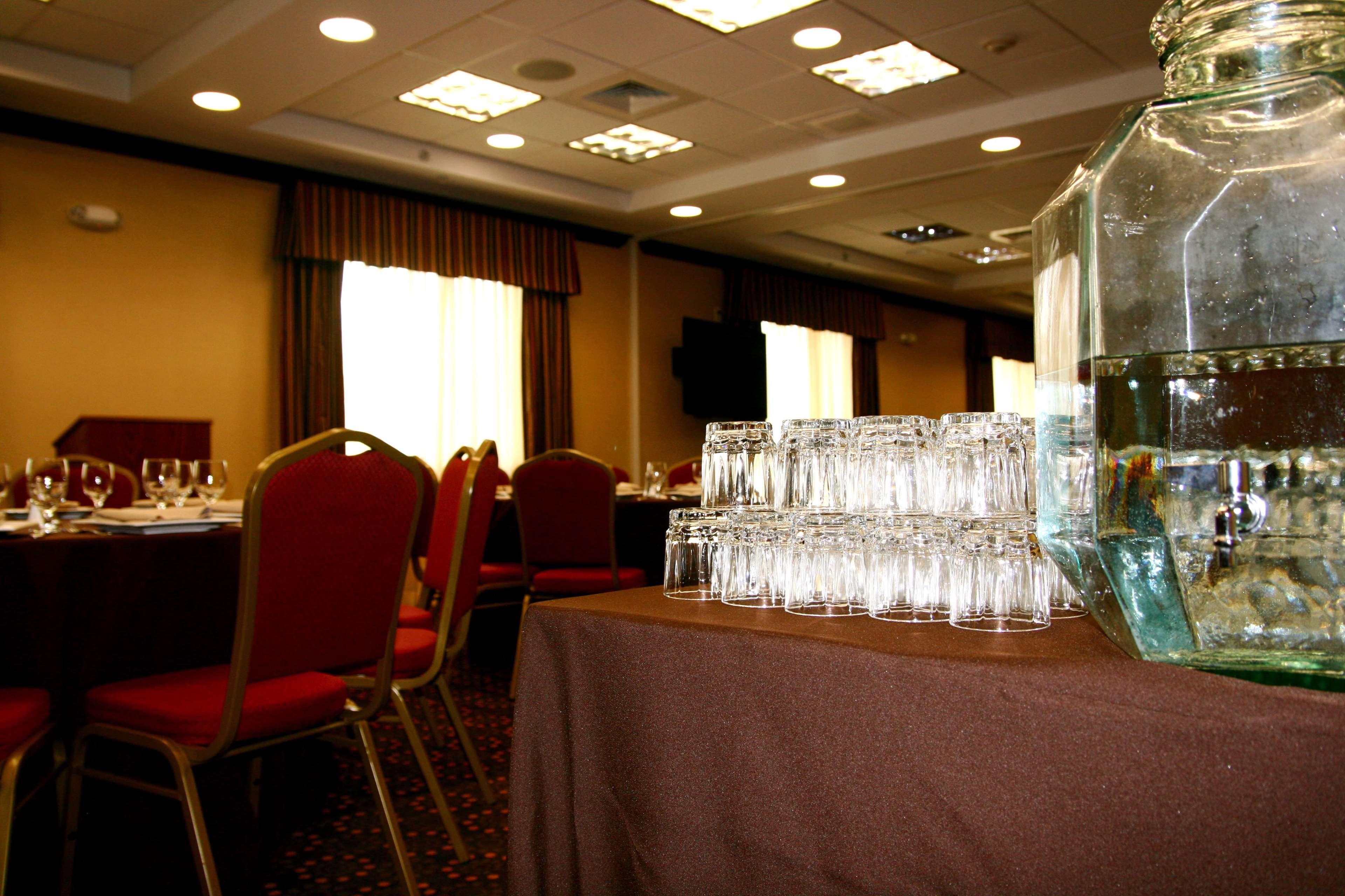 Hampton Inn & Suites Folsom Restaurant foto